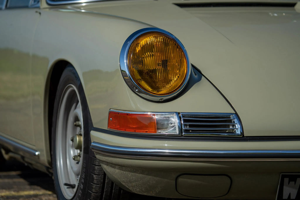 1968 Porsche 911 Coupe 5-Speed (3.0L)