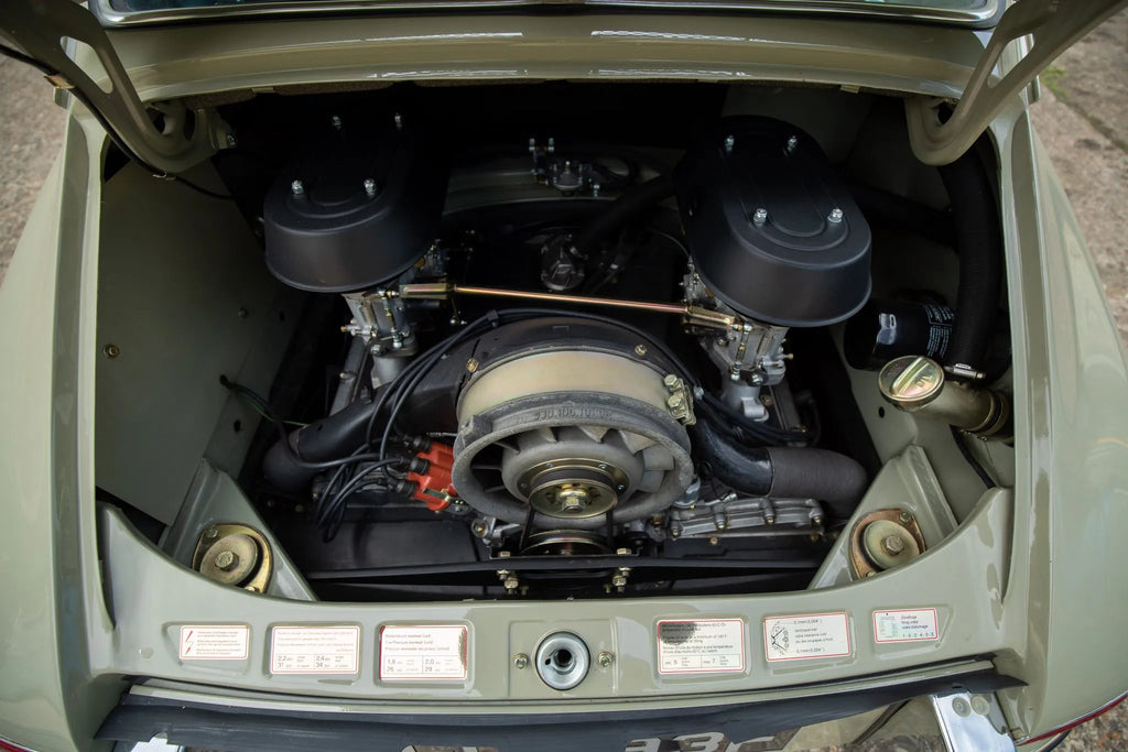 1968 Porsche 911 Coupe 5-Speed (3.0L)