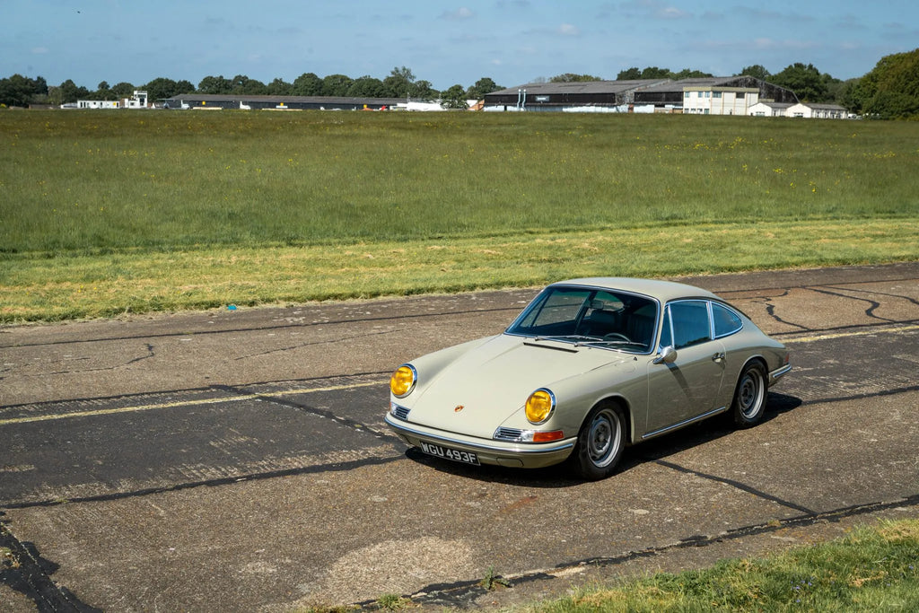 1968 Porsche 911 Coupe 5-Speed (3.0L)