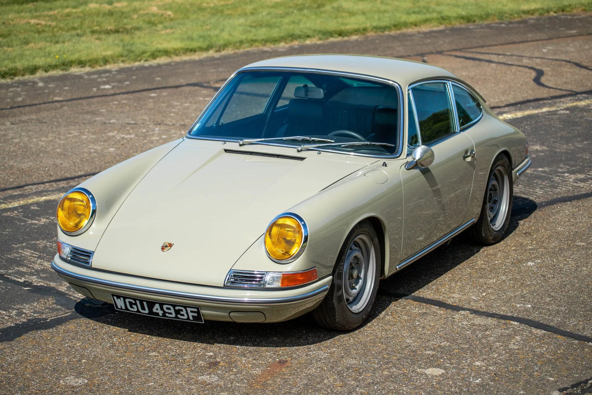 1968 Porsche 911 Coupe 5-Speed (3.0L)