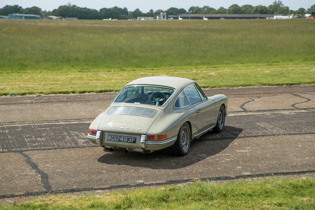 1968 Porsche 911 Coupe 5-Speed (3.0L)